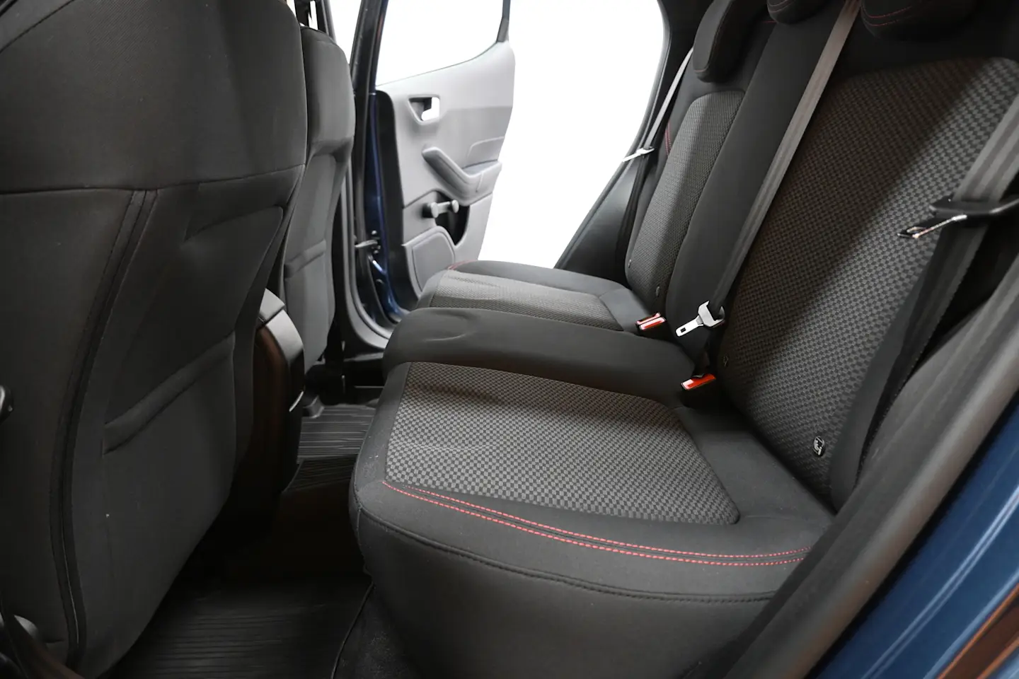 Car Image - 2nSlkwUu7t3oUc2jXfBVSi