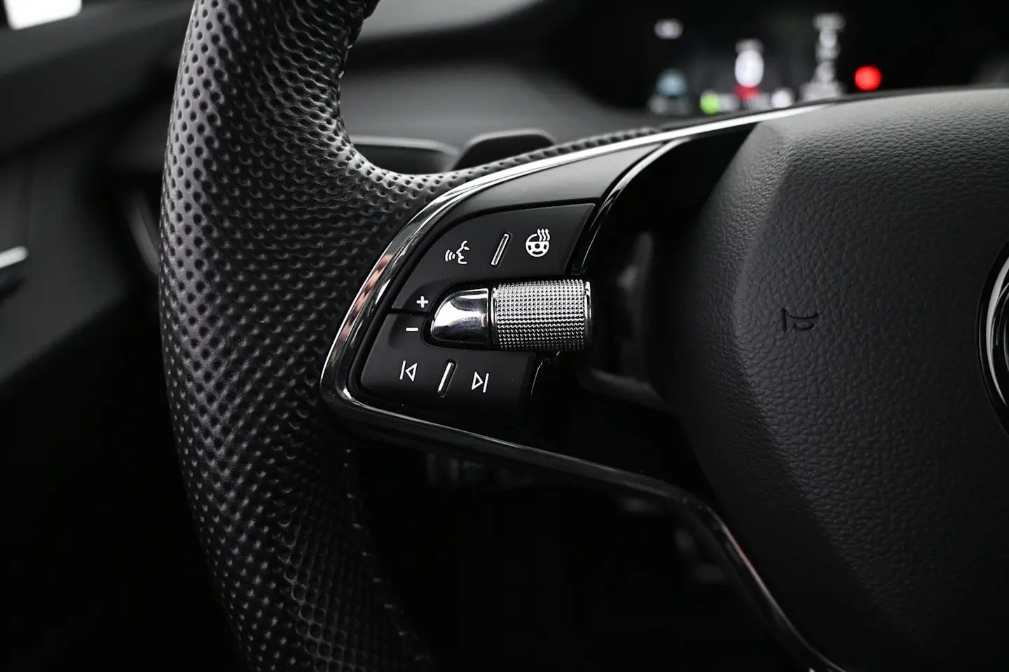 Car Image - 6fmWmKaAWtnI4s317w2a6t