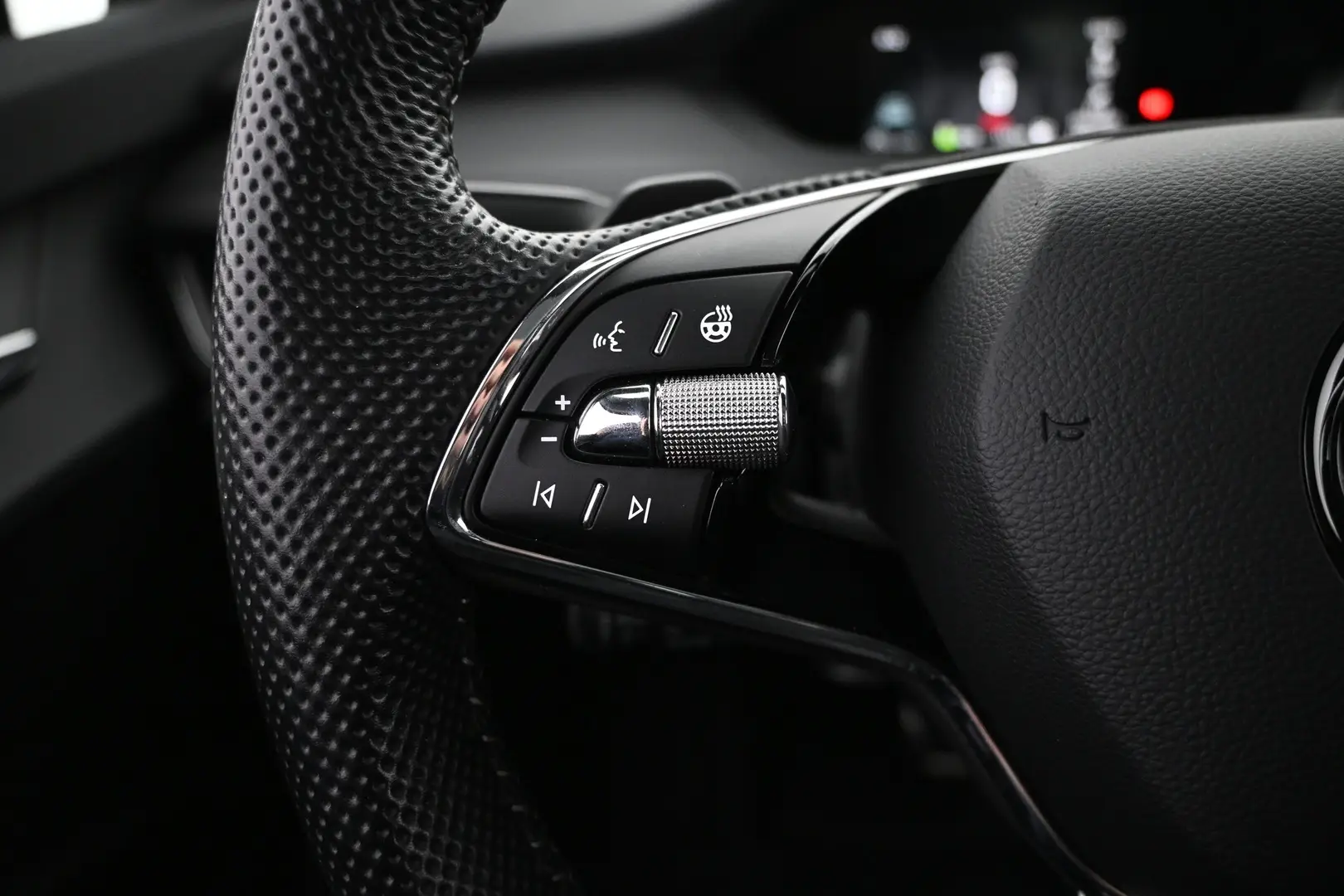Car Image - 6fmWmKaAWtnI4s317w2a6t
