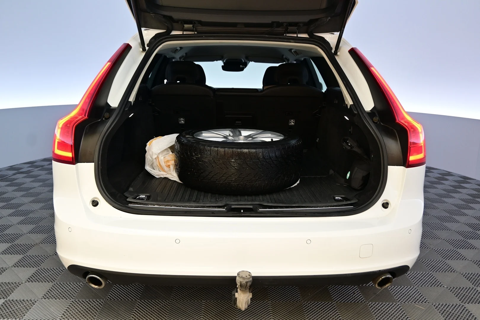 Car Image - 1wGbqJ2IodeAiNCqo4EgTj
