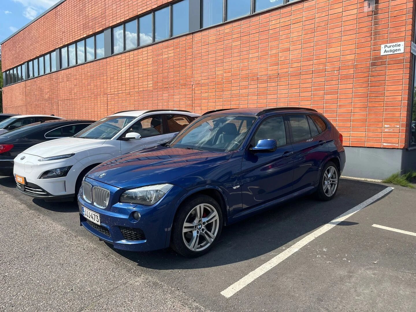 Car Image - 4nBsqiNdIBJt220qY41Tkh