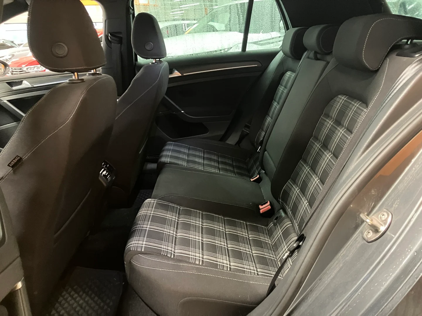 Car Image - 5YzrS3JU0zRRl7HegOi2Xh