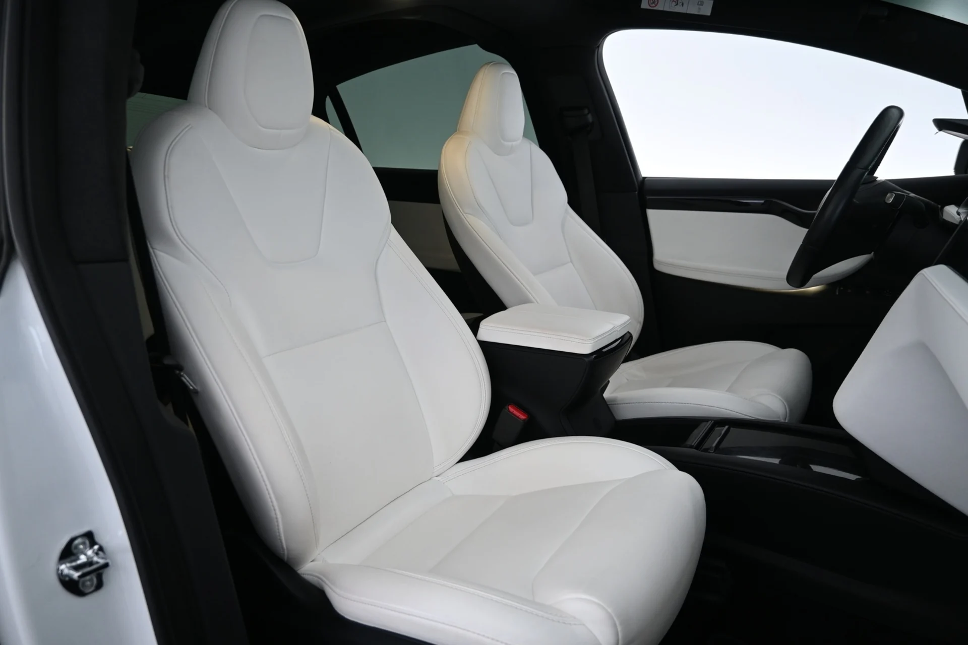 Car Image - 25b3CnE9bMXovNdVpPUK6H