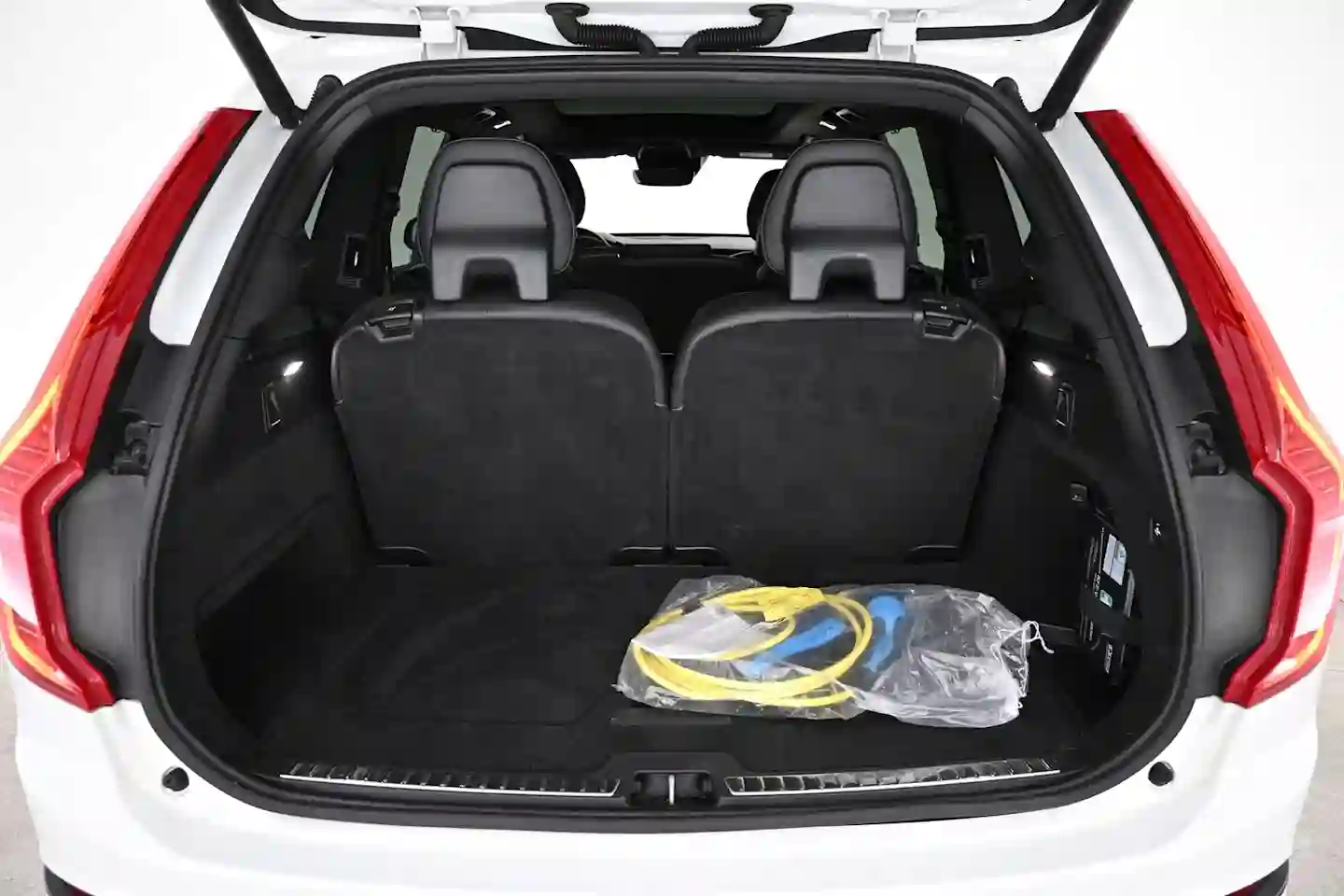 Car Image - 3vTpLUO9CXhuJhwWhlcQRe