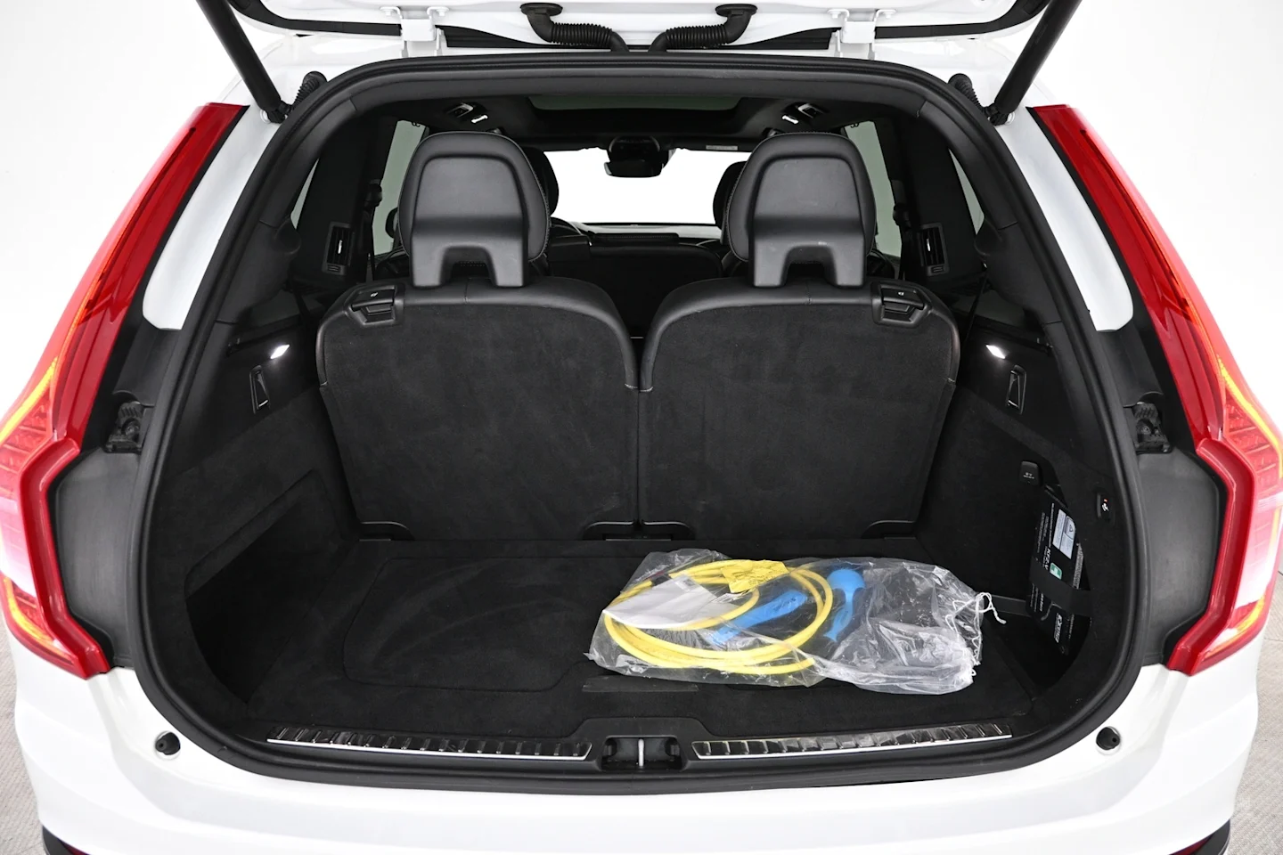Car Image - 3vTpLUO9CXhuJhwWhlcQRe