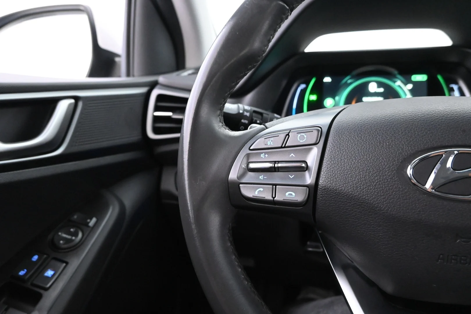 Car Image - 2RbvLkiz7vwgSVsvPSOamx