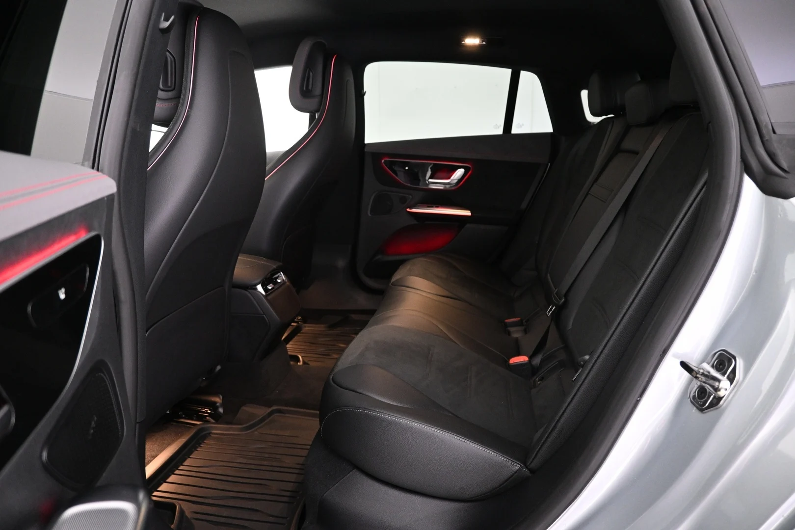 Car Image - e45x34NNFbo1dNcMBIDs7