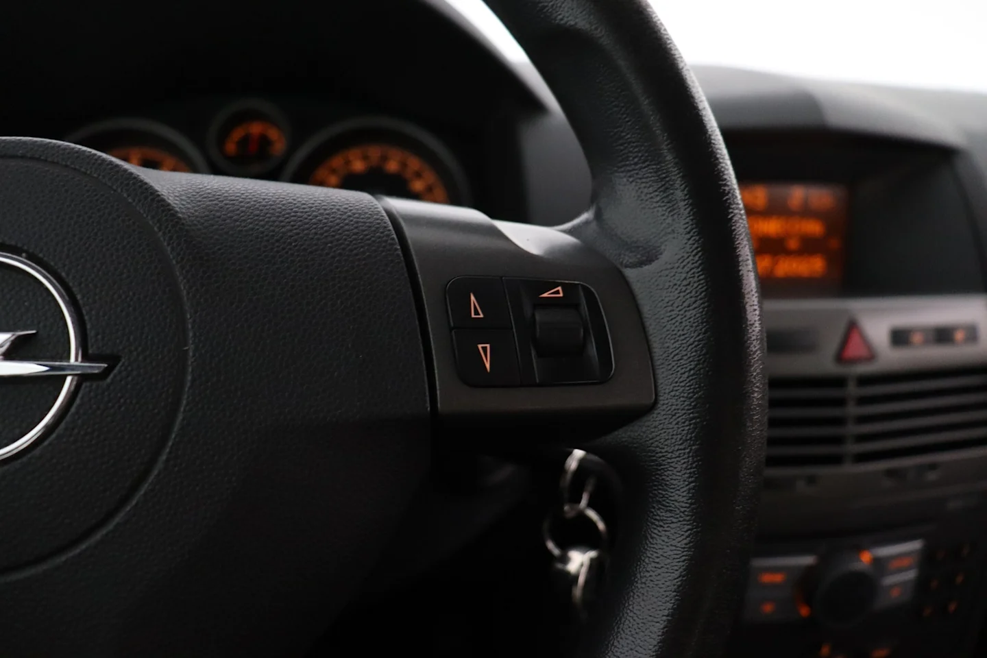 Car Image - 3AGoQcn87OfXCDOnvGxtk9