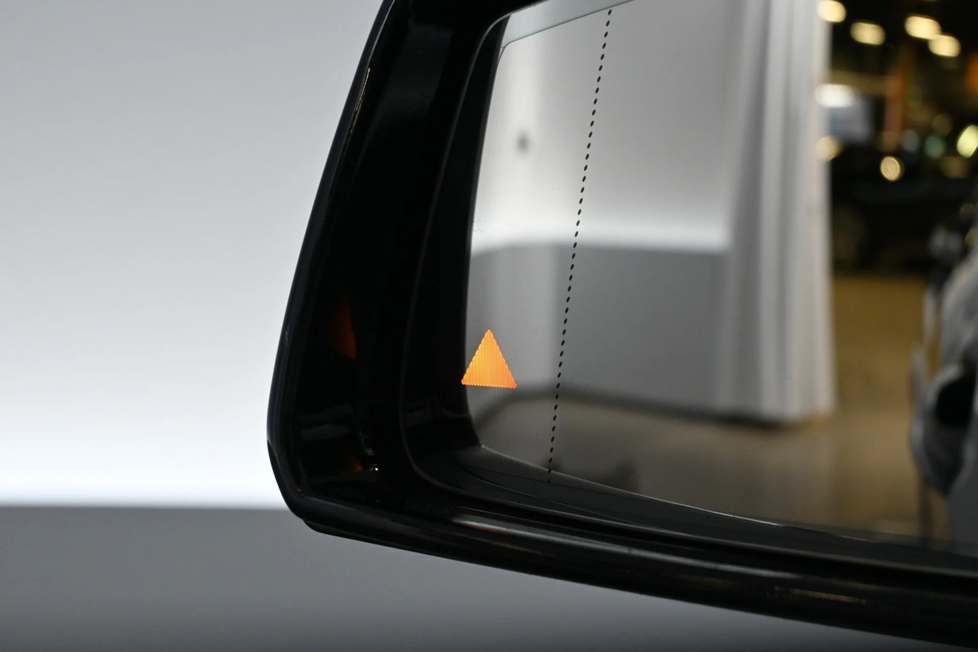 Car Image - 7fiaxOu3z0G1QMSdkim1NO