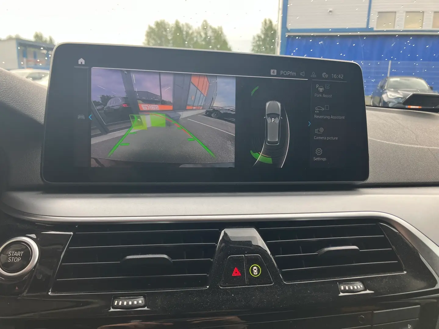 Car Image - 4k4cnUDkqKzXapP4XvNXvJ