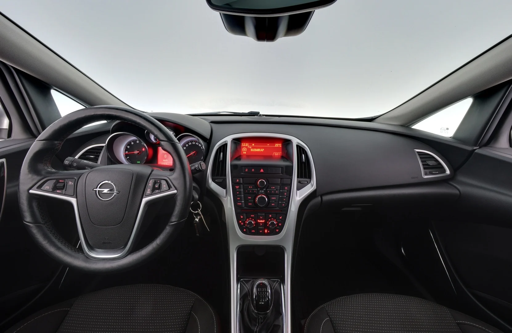 Car Image - 3BvC6M3JVj7XEJ95hCof7Z