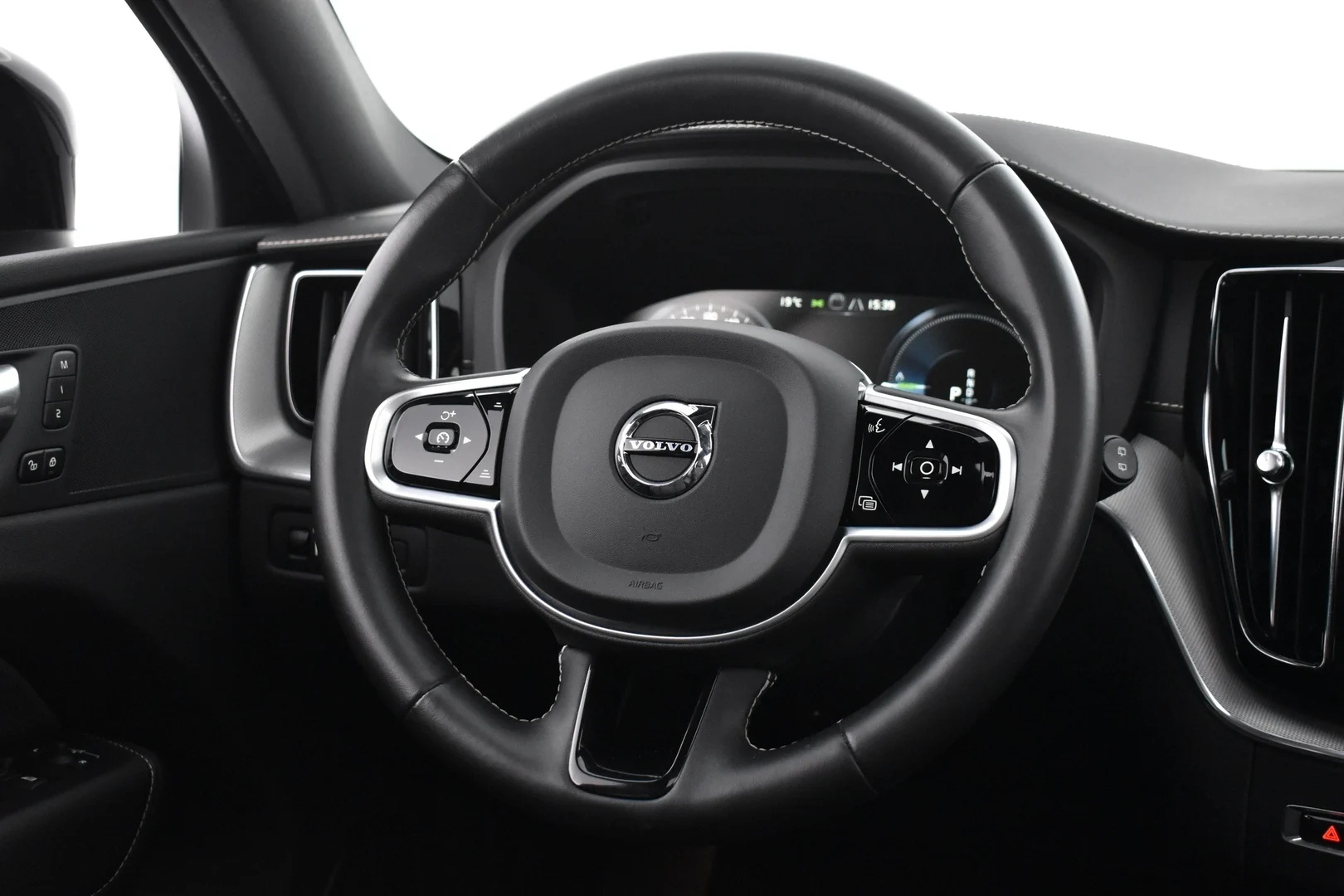 Car Image - 1YjslzIv4MAoj8zM5fVOBe