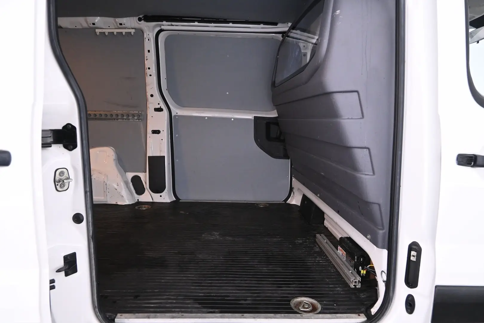 Car Image - 2x5xRauuoKXnkGe6QrqeH4