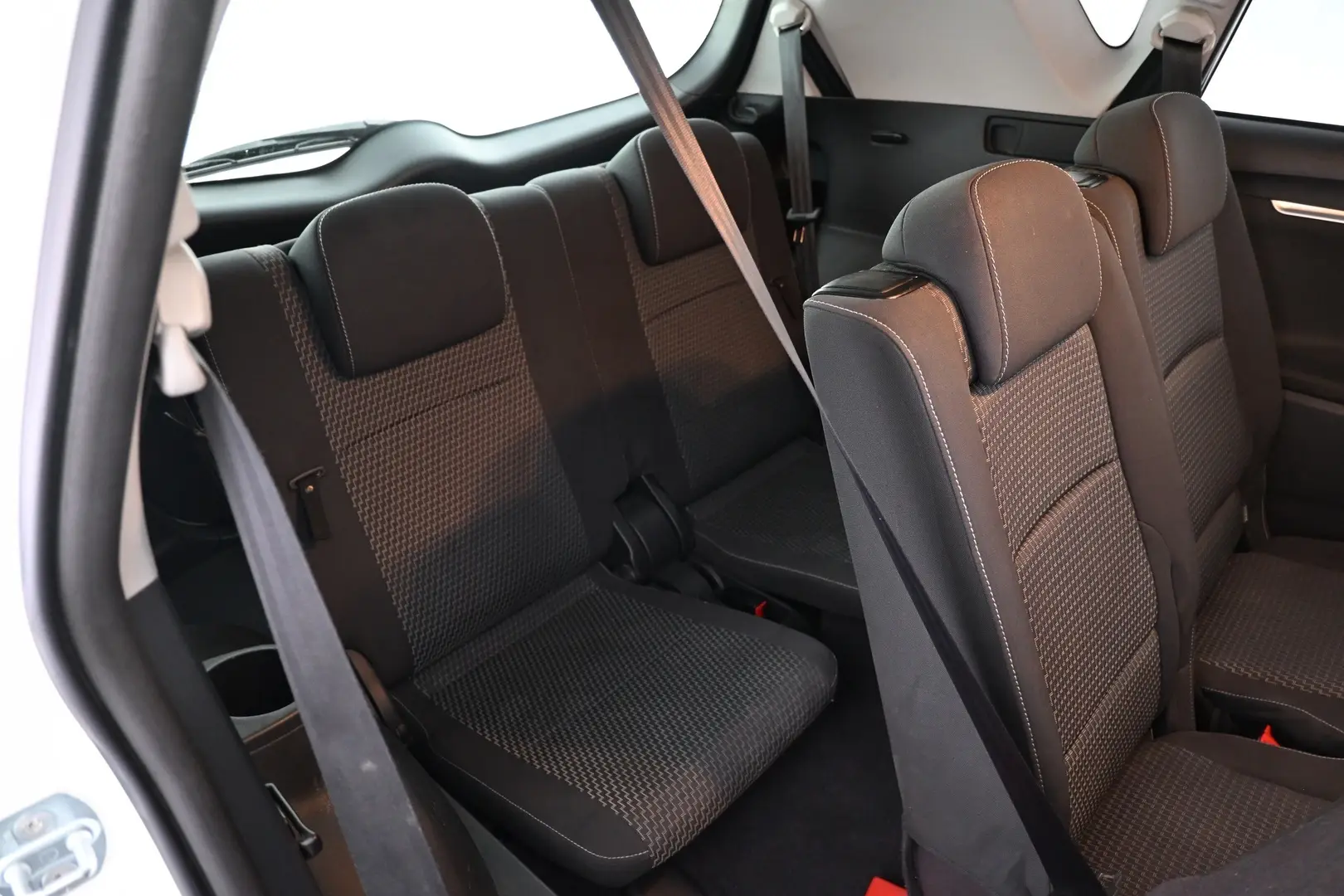 Car Image - 5Uzba2b60jzqvaQuls8FM4