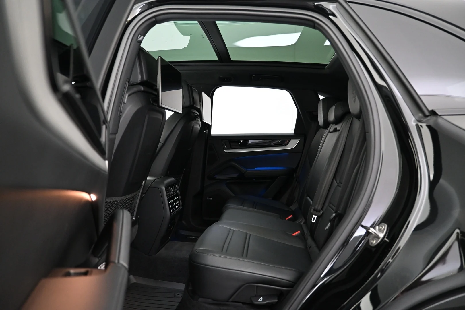 Car Image - 6Qnnb3i8RqVrWucWlTYx9d