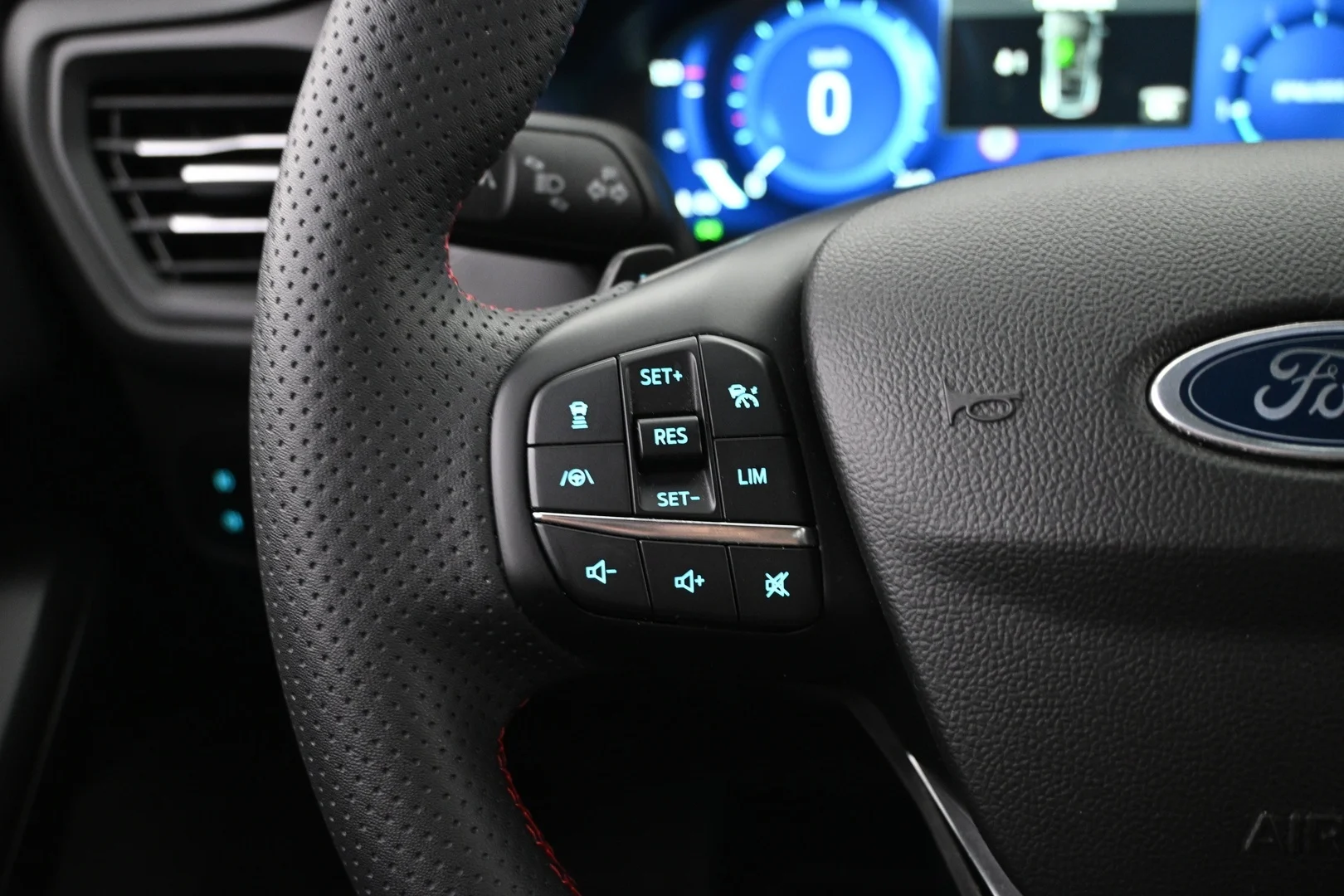 Car Image - 27E5oNY6xIBLfTIZnAYroV