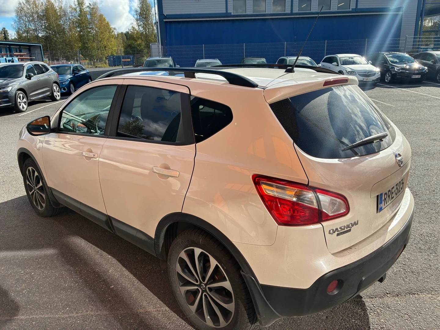 Car Image - 5Zi9OBddze4OUsihHwKVjx