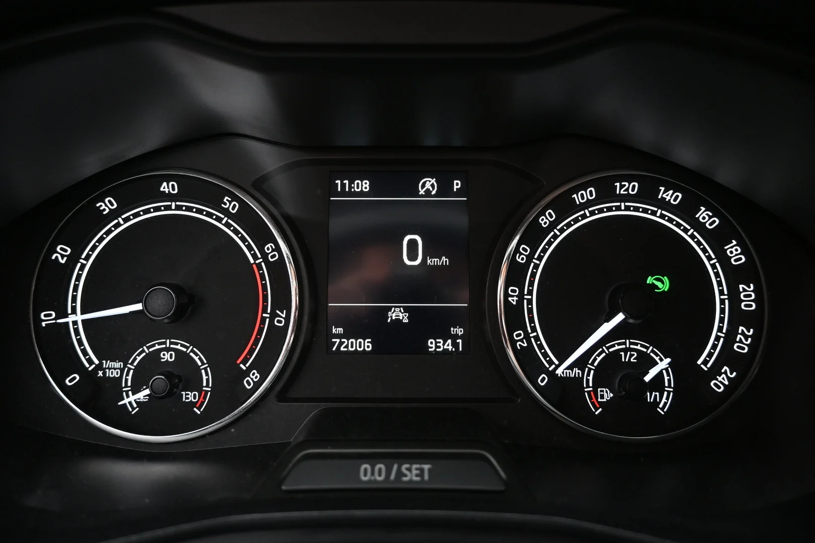 Car Image - 4Sdq9X0XlDZAf7MF0dxart