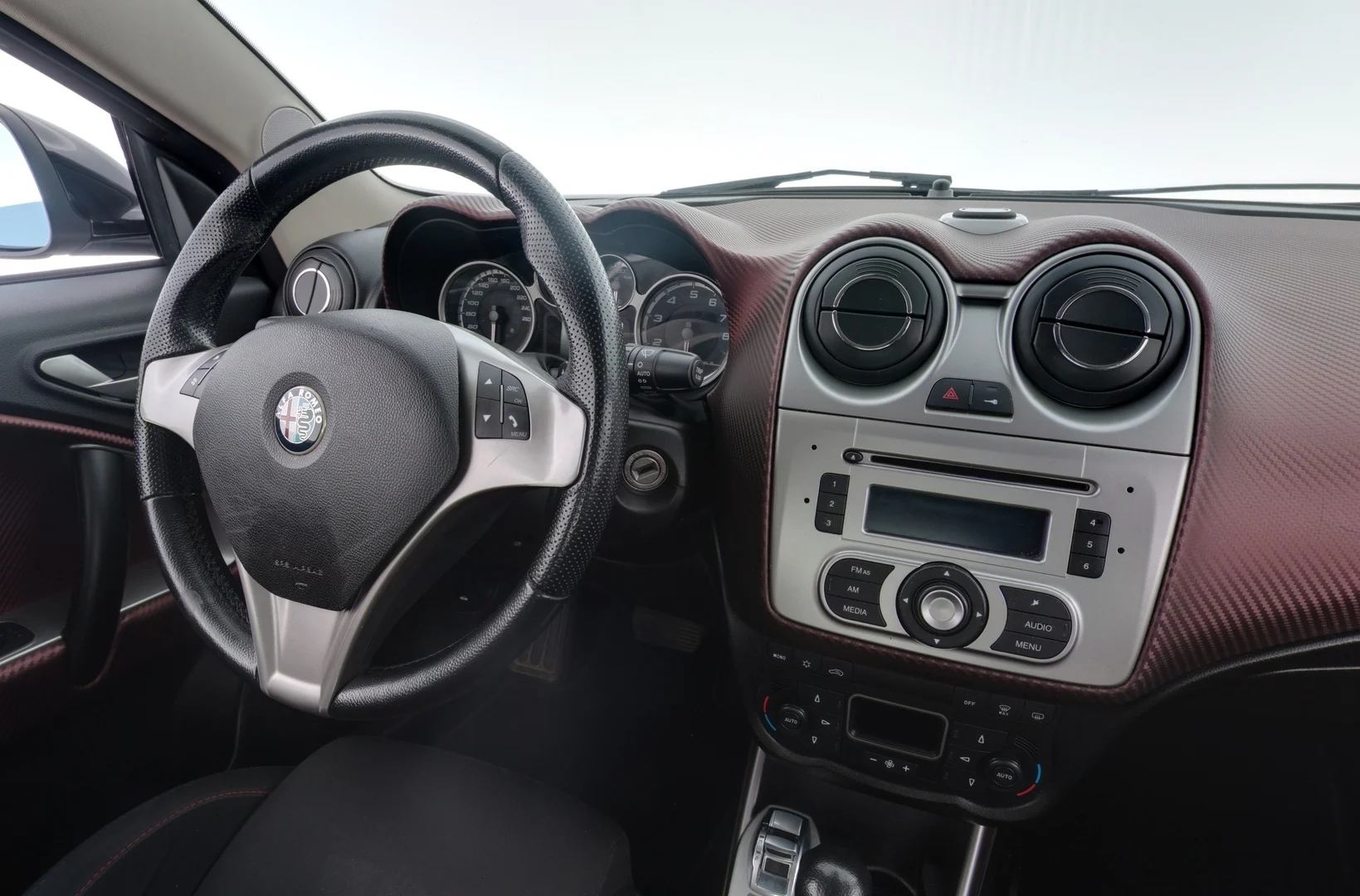 Car Image - 48kqMDcM0lTzXrXPMv5Nf2