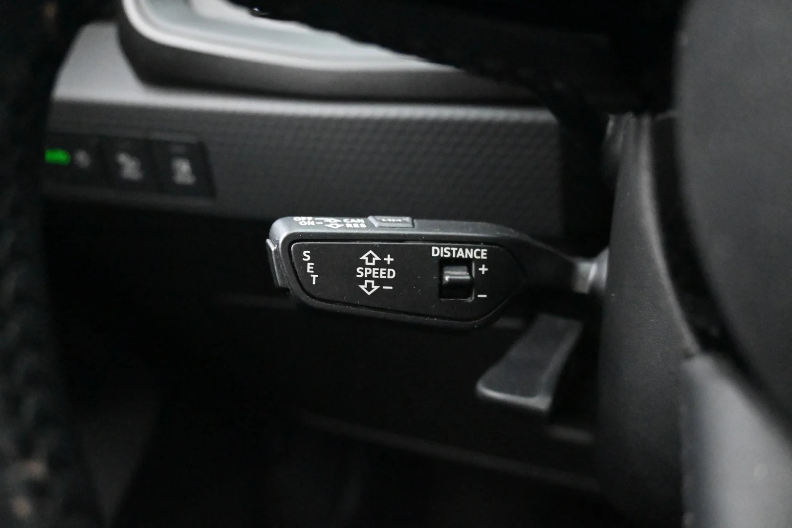 Car Image - 6wkbCaeOE79ex0yTdmC9Rk