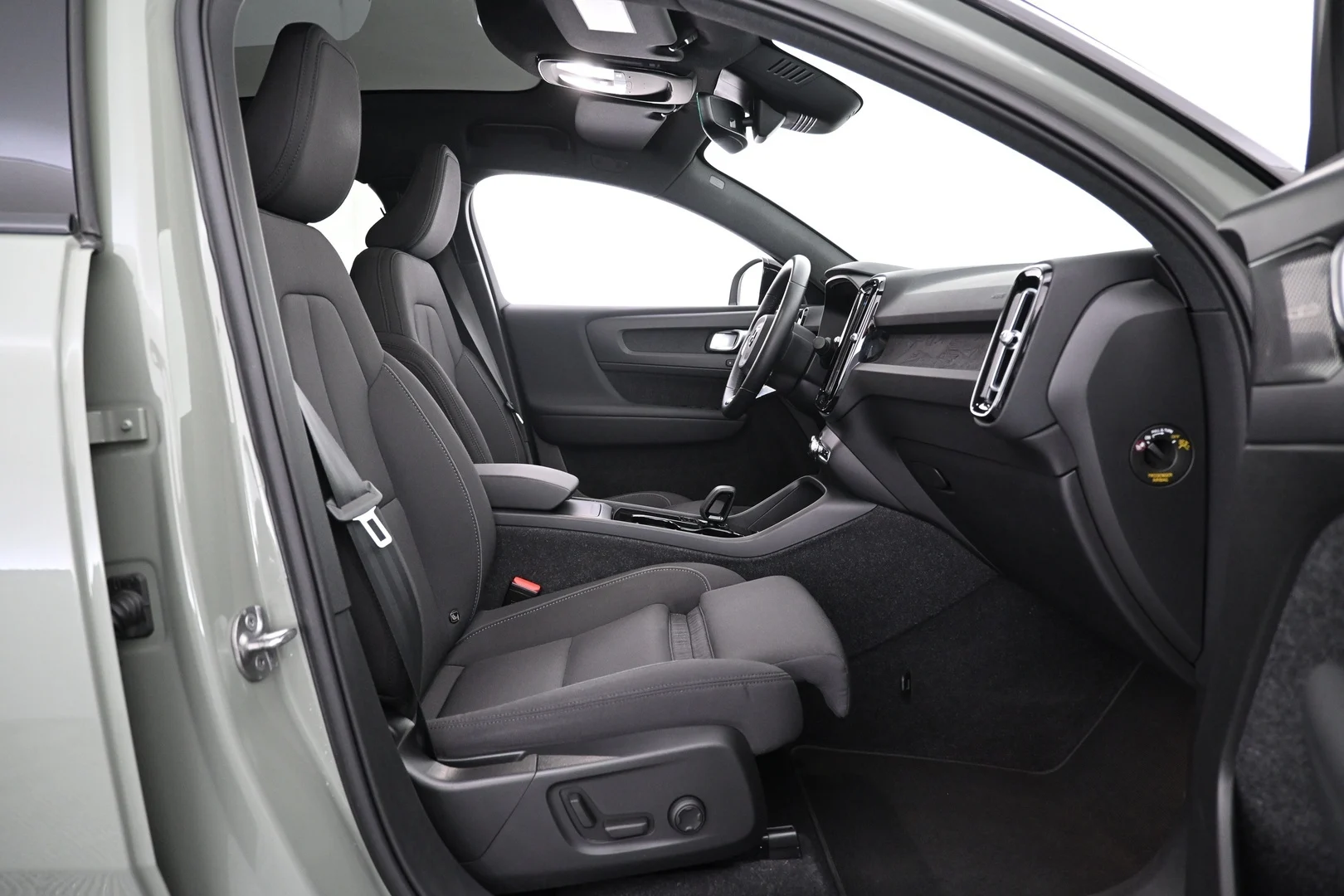 Car Image - 3PQmo4LGAjq4A4x3GRqp1n