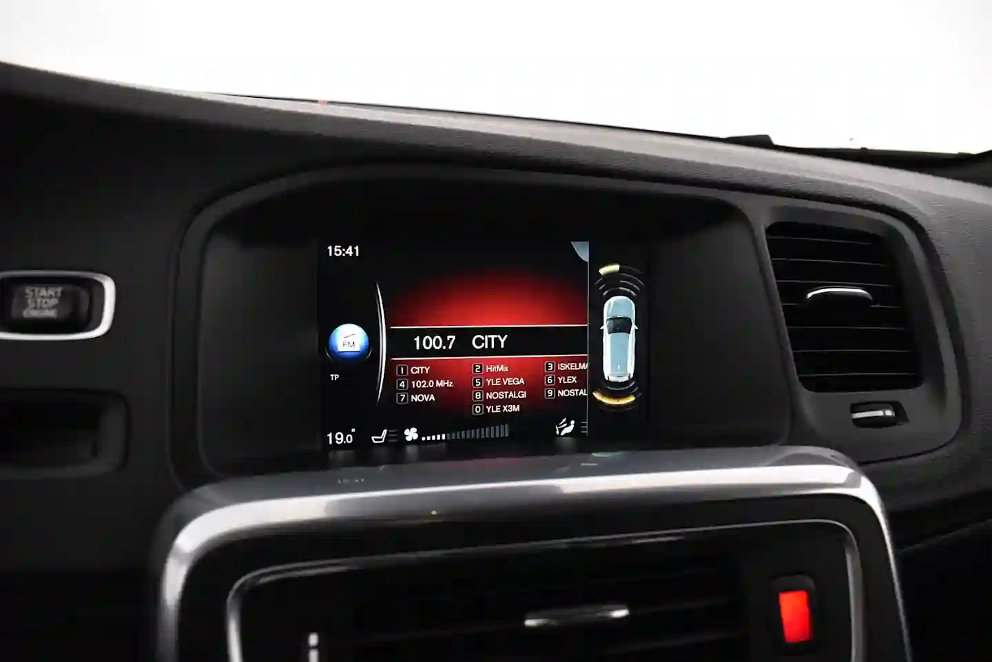 Car Image - mK0RS0aUzjF8TR6J5GaXl