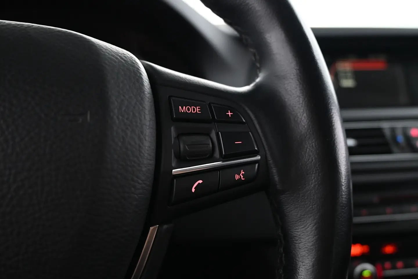 Car Image - 7r9pZni5Zd1iHEk9aHvYr0