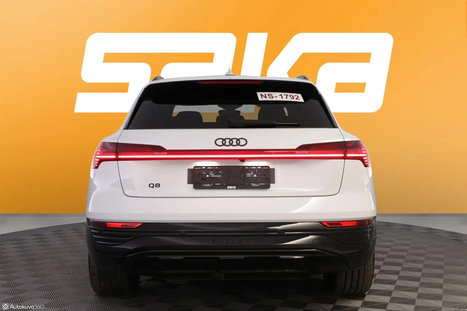 Car Image - 6yJC6dmgLSmEIARQA8LVii