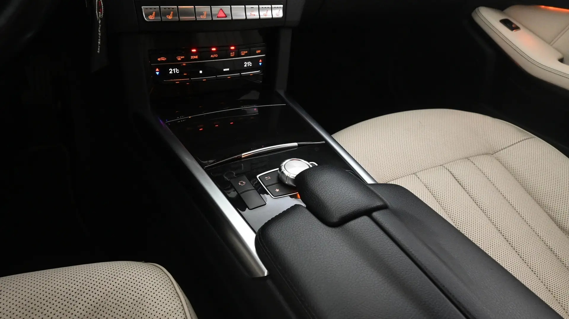 Car Image - 2mEZp0EECoVhoib6nIqfyI
