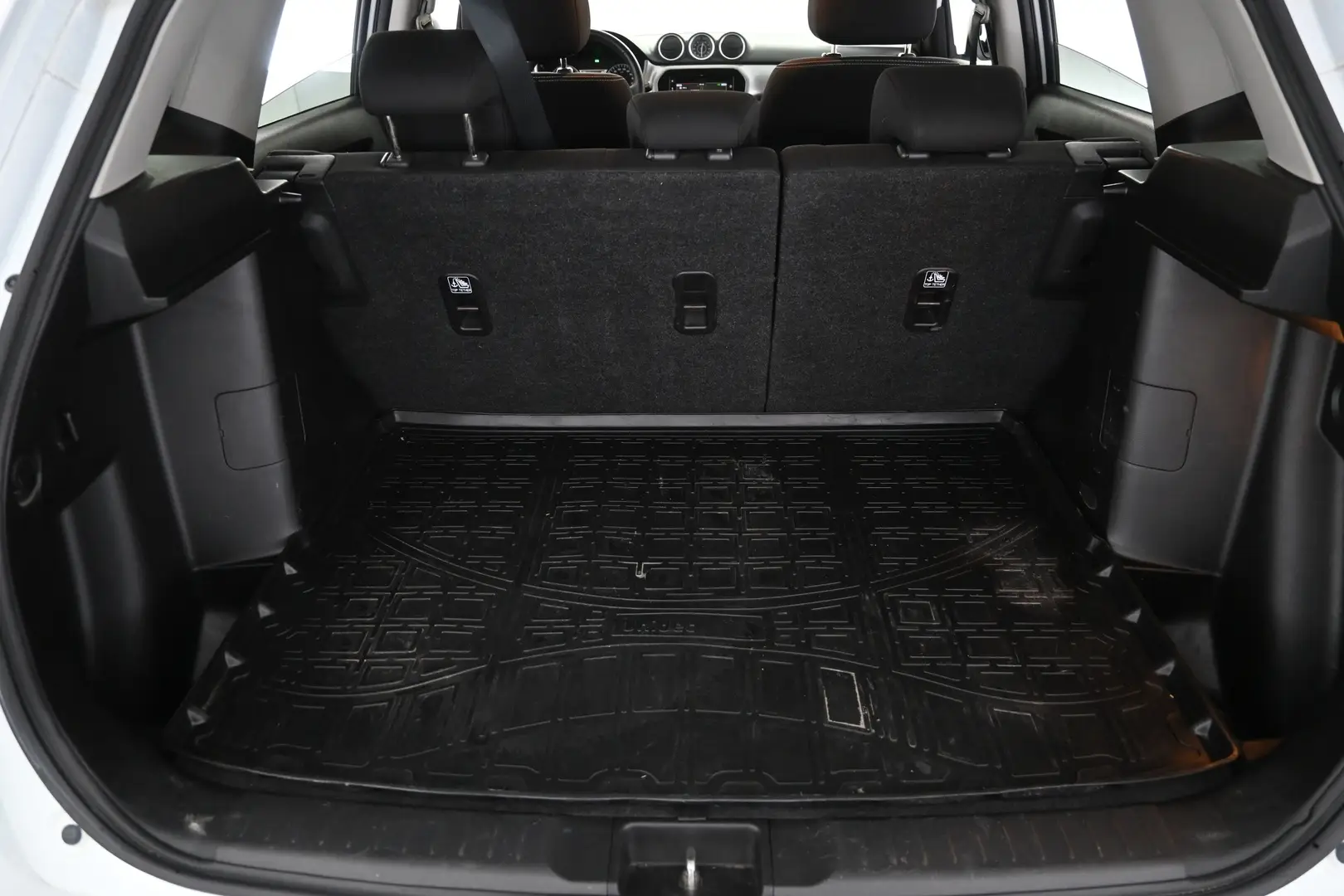 Car Image - LNDLtHXkQynyBfC19vRNQ