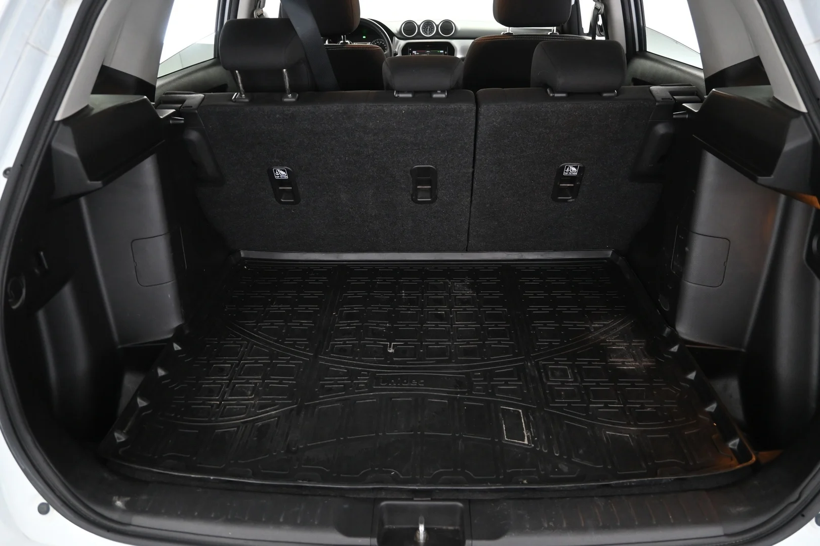 Car Image - LNDLtHXkQynyBfC19vRNQ