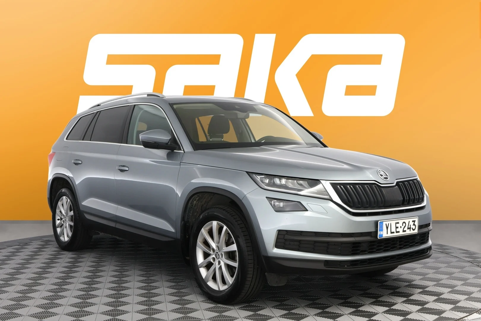 Car Image - 6RZdYRiFbbuujyuKIgj25Y