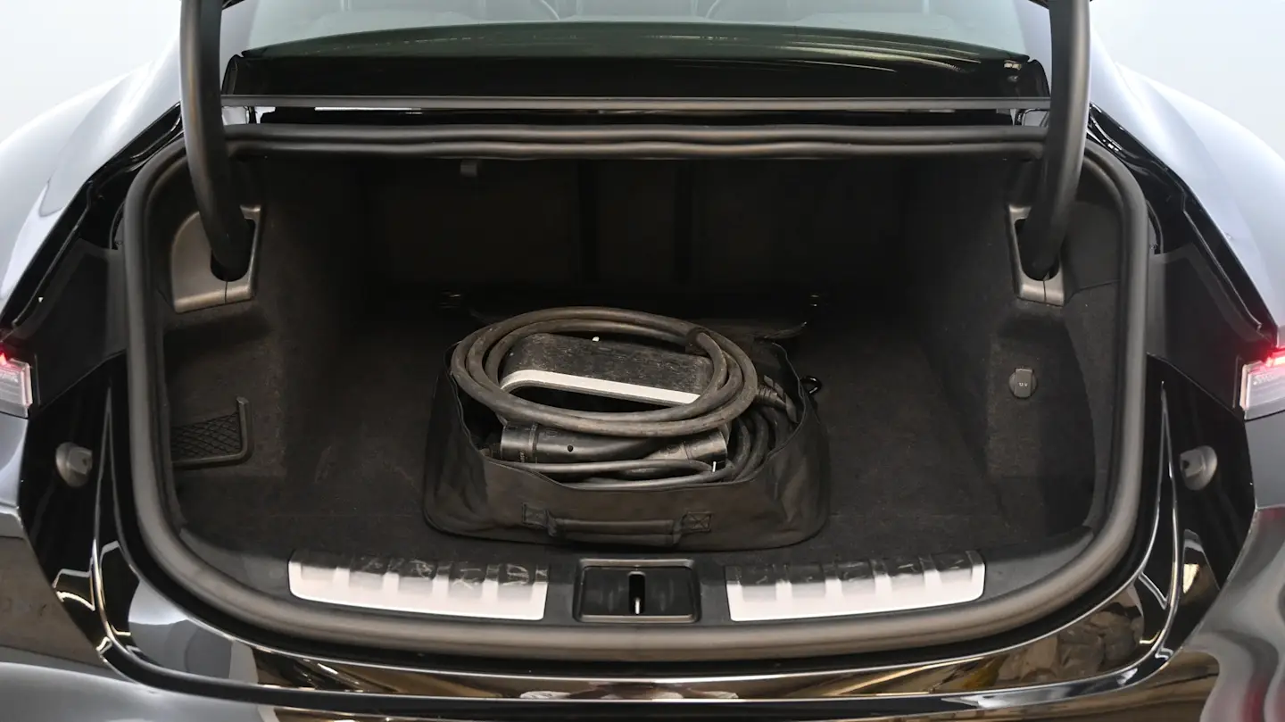 Car Image - 4UAOMMLBdlZNNDuZETAfjH