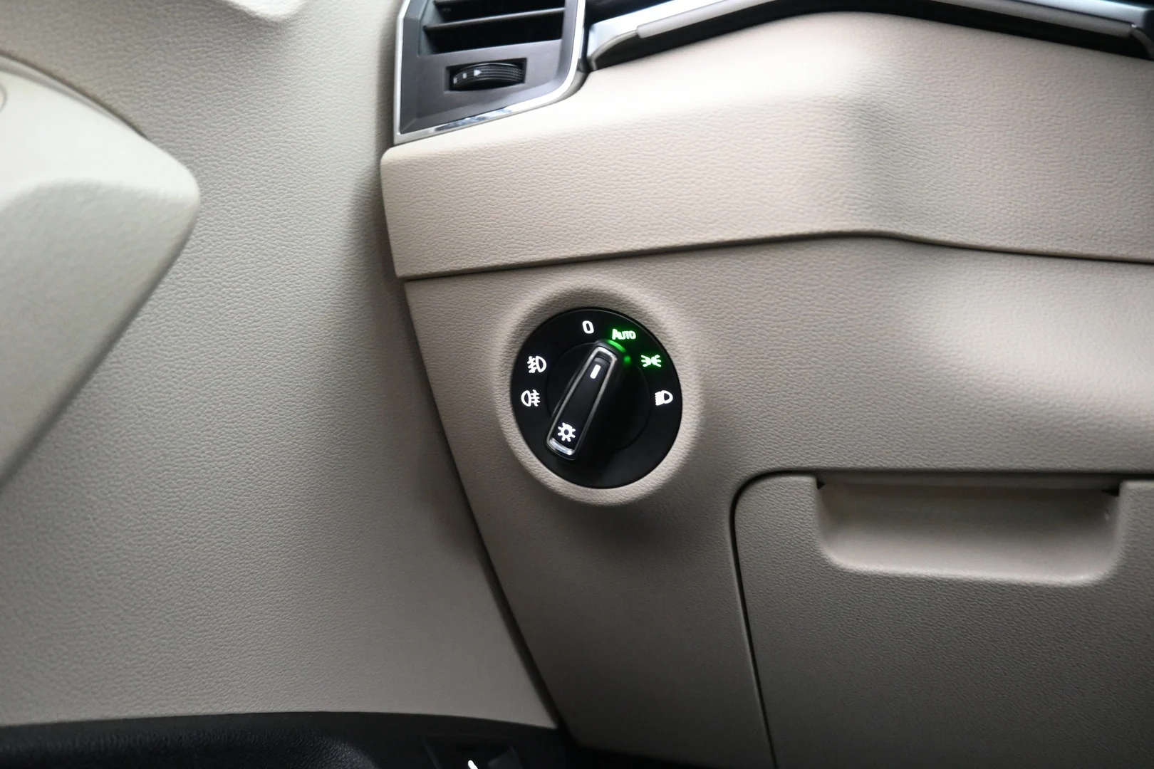 Car Image - 6mg8hPPqB5BCmJrFR42TpT