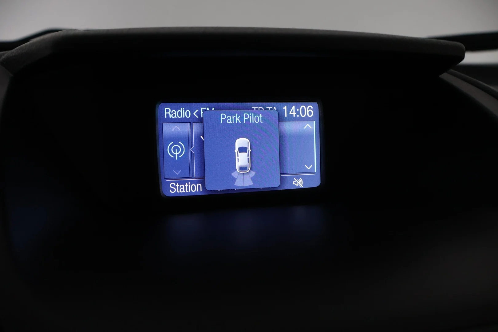 Car Image - 354Cvetk2cf1q7X539mDZb