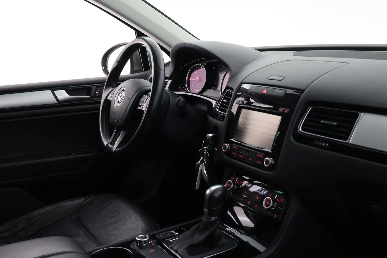 Car Image - 50bQSKPKUdplPkw9hT5JTe