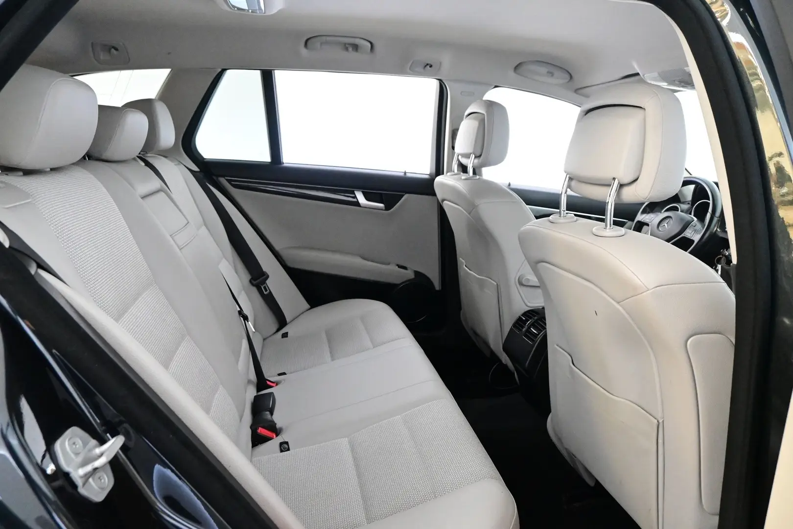 Car Image - 4akd8dqgzXy9COHV6QAsP6