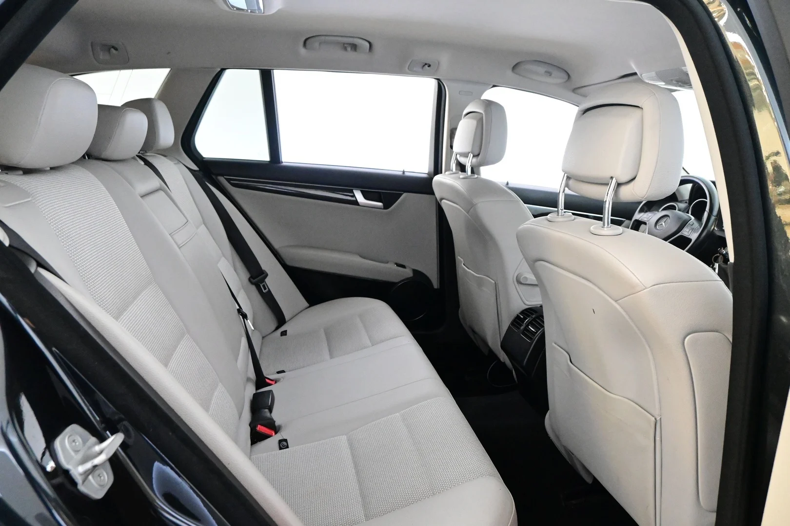 Car Image - 4akd8dqgzXy9COHV6QAsP6