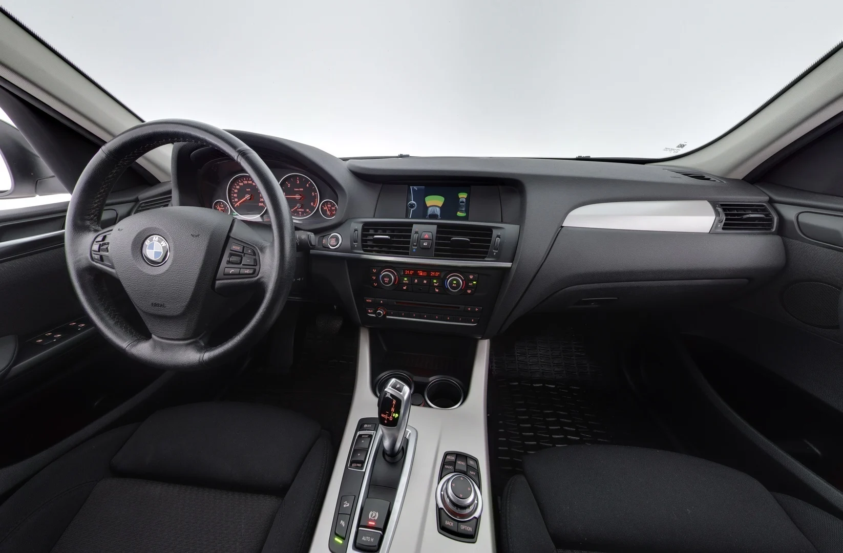 Car Image - 2YD9FrZuohPxEOAvpkMwfi