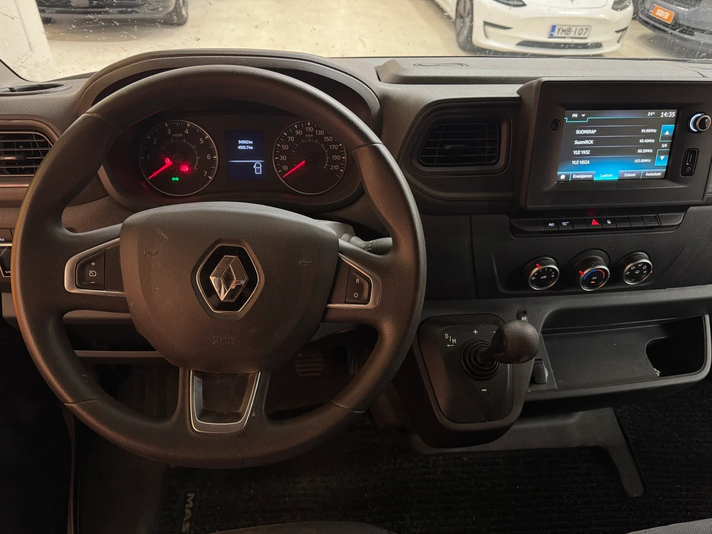 Car Image - 30bCe82JtVnfjDycJgs47W