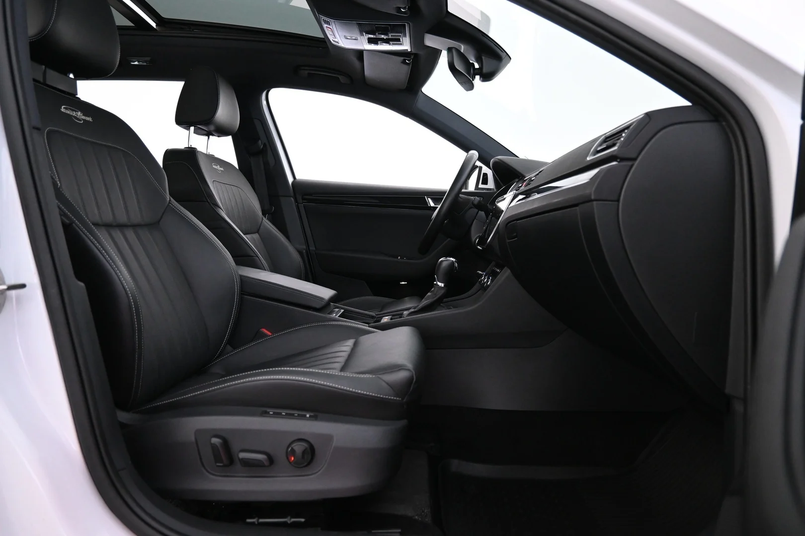 Car Image - 5PLYVYvykWJPMKQ0S0vq1E