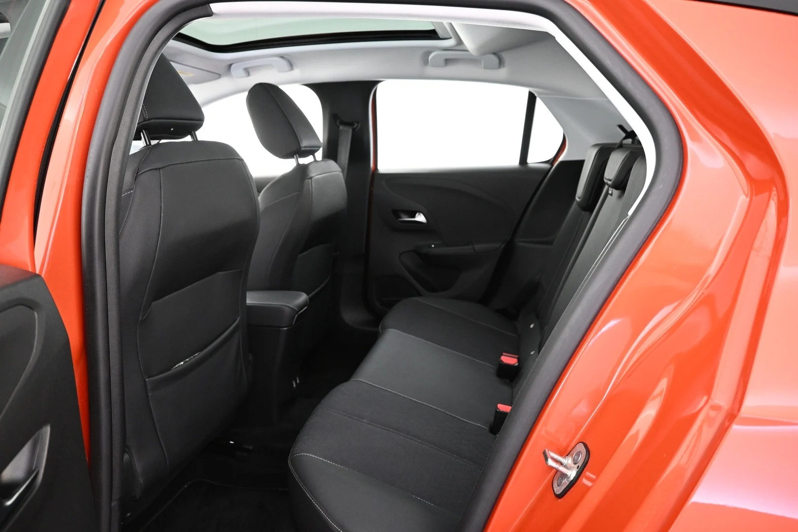 Car Image - 1B50BMf2wHnJpm1XHbnjKv