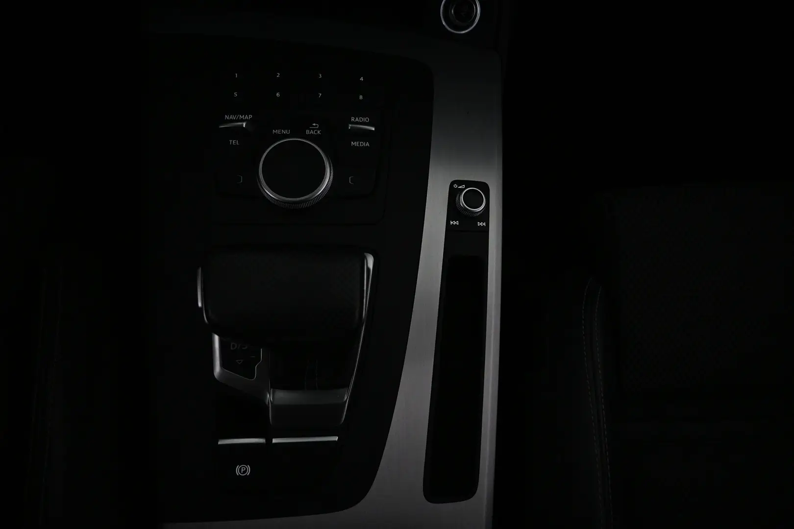 Car Image - 3uQYyoqqhH3JWsFuqzKwpn