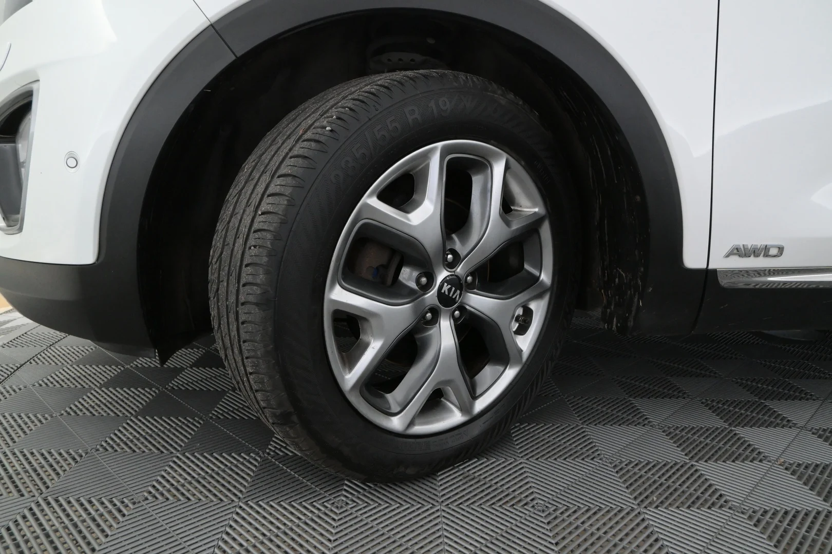 Car Image - 3UPfQPm4wyeDXQH4saIU6Q