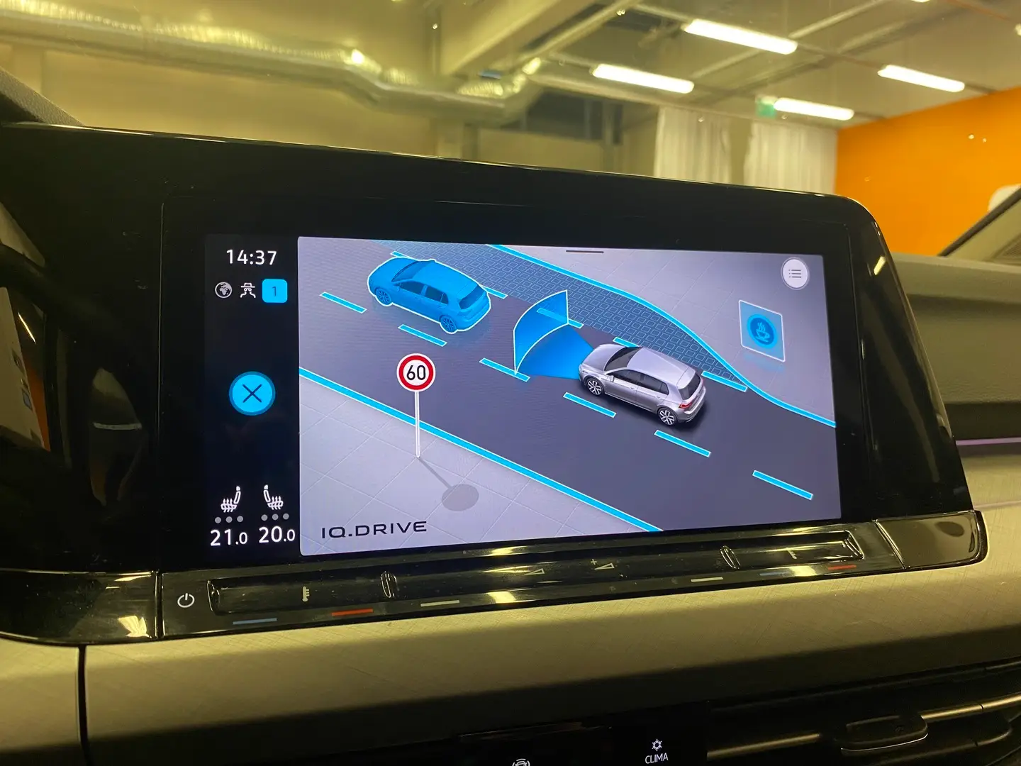 Car Image - 1Q6ZXS7YkyhwXX4VEd8rFe