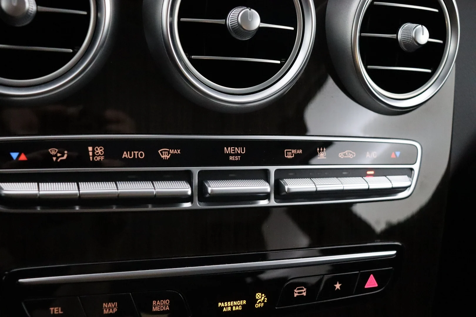 Car Image - 6mFgtiLcjWOOgvSN6PAs2D