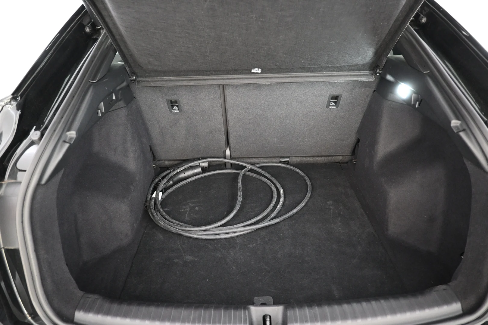 Car Image - 52hNazptXPqKBTUrrDbVhP