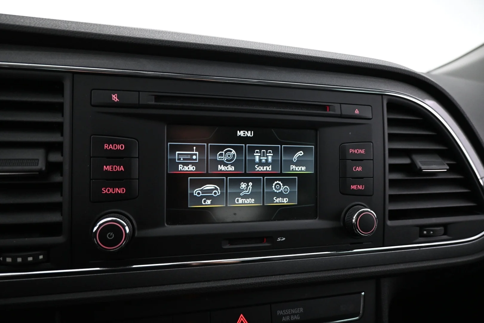Car Image - NI5k9vGxFcFNLl0Ax0Tgm