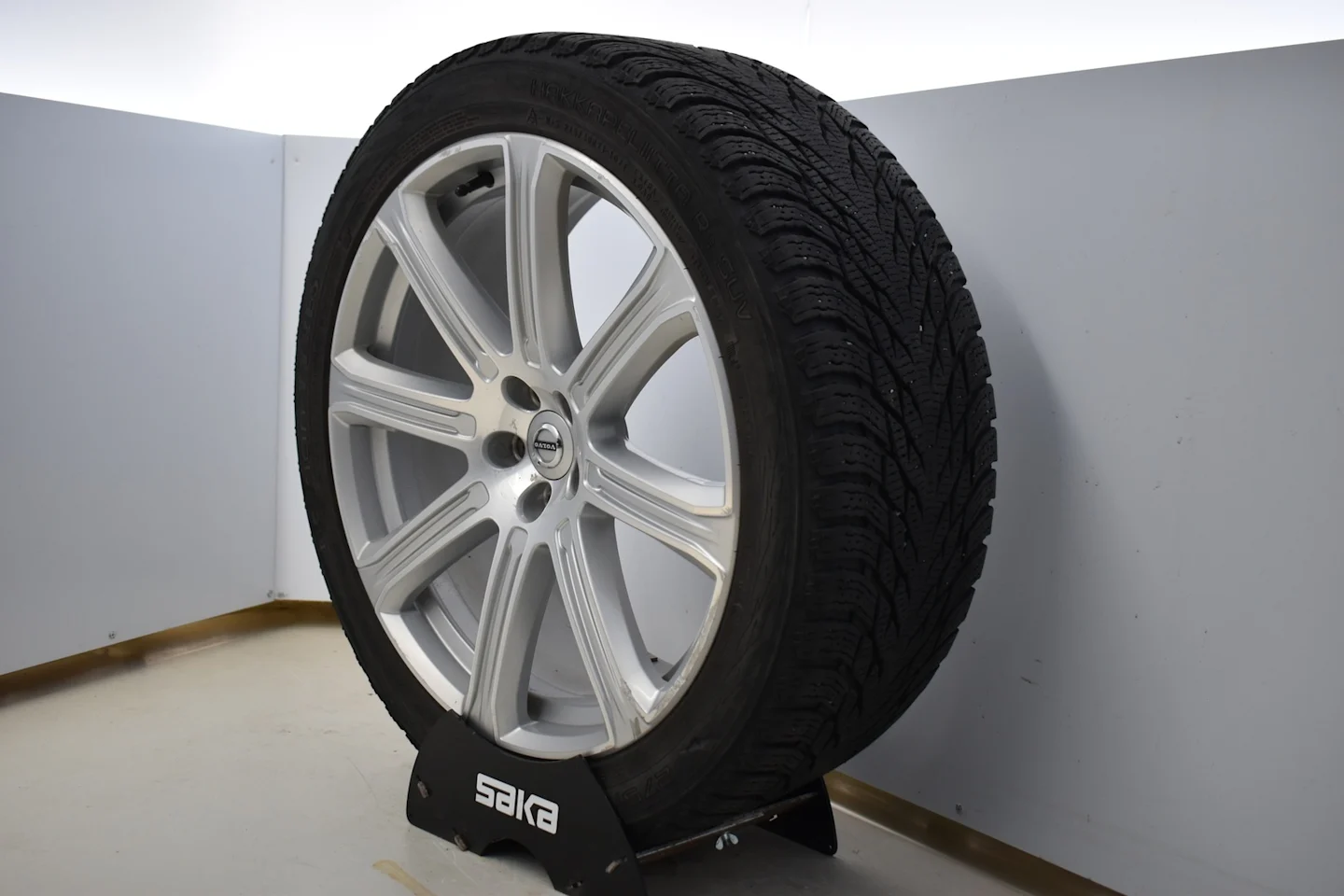 Car Image - 48R3Hpnoy2msRn9dzgeoWo