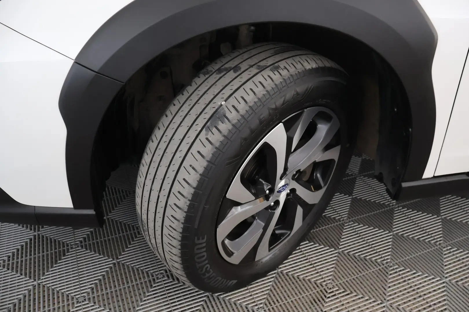 Car Image - 2GpuUWQvAbPdu5uzGXdhfI